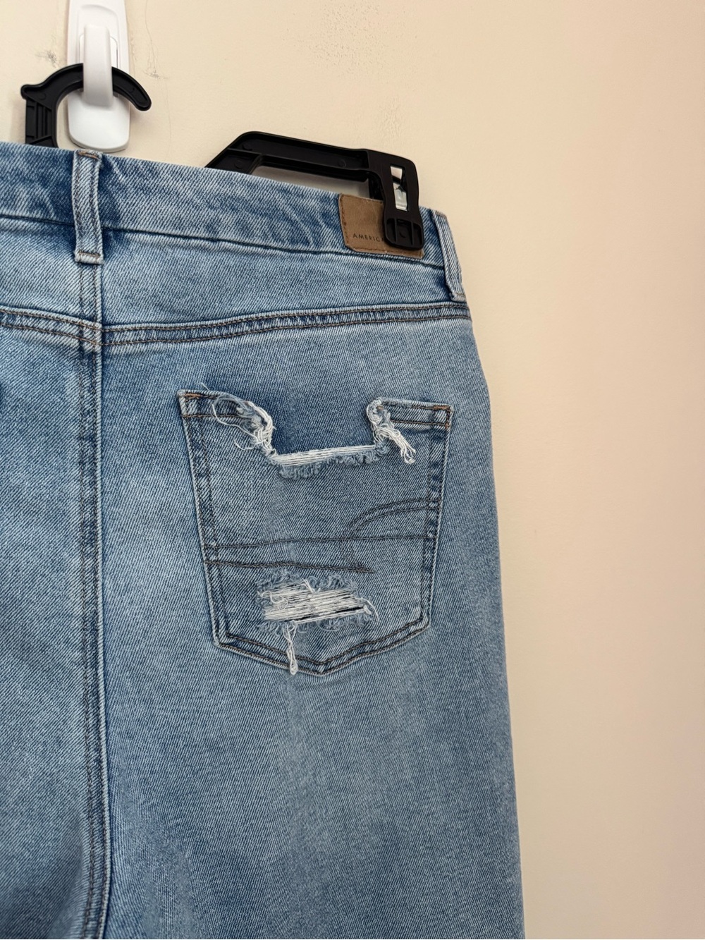 American Eagle Curvy Mom Jeans Womens 10 Regular High Rise Stretch Distressed - Picture 4 of 7